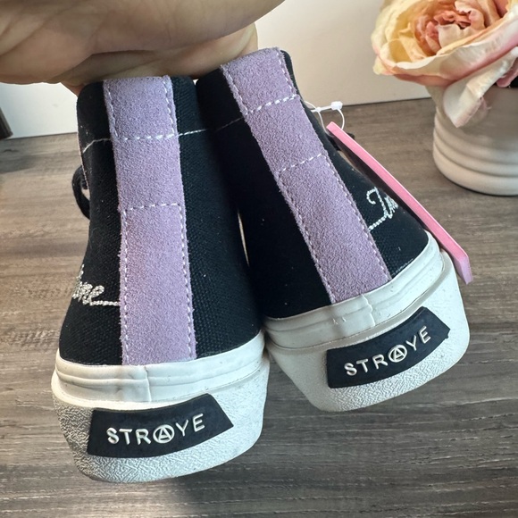 STRØYE Trust None- Purple and Black size 3 high tops - Picture 8 of 10
